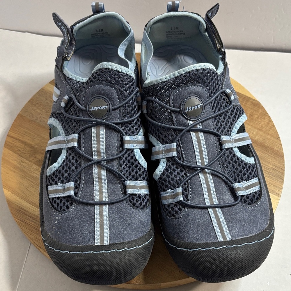 J Sport Light Gray Athletic Footwear Sz 8.5 VGUC